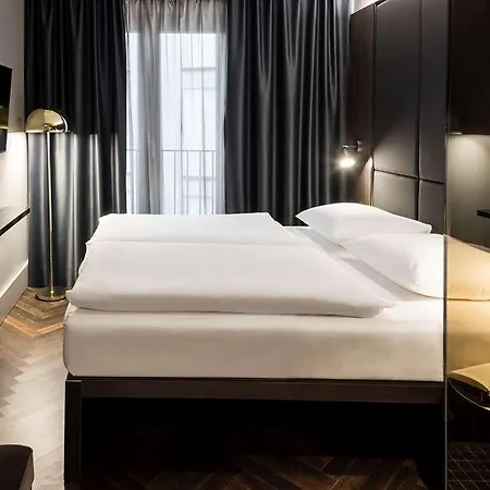 Romy By Amano Hotel
